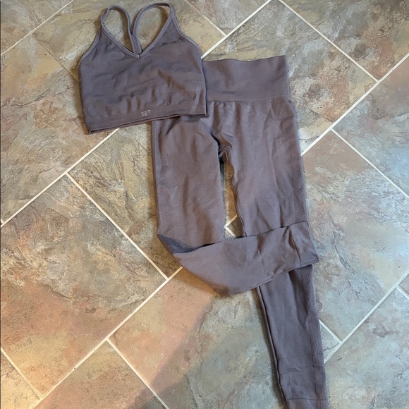 SET ACTIVE SCULPT SET- size small - Picture 1 of 7